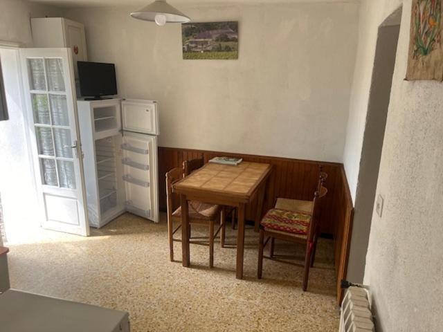 Вилла Mas Du Prescondu Mirabel-aux-Baronnies Экстерьер фото
